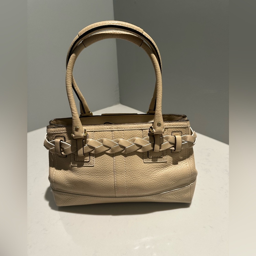 Coach Beige Pebbled Leather Hampton Tote Bag - Picture 4 of 16